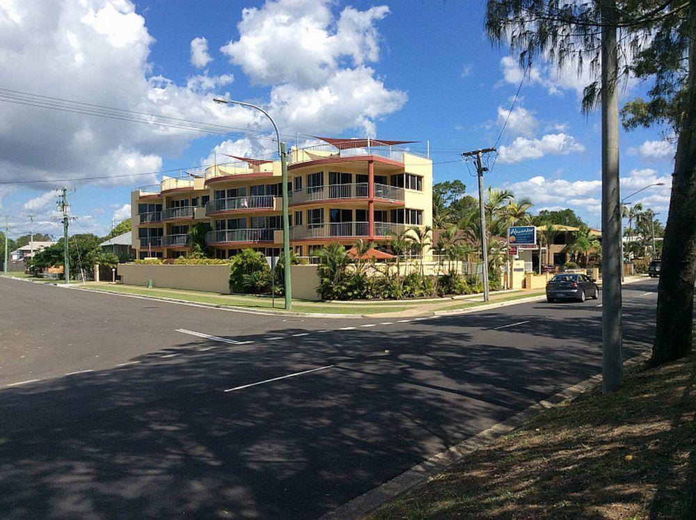Alexander Beachfront Apartments Hervey Bay Eksteriør bilde