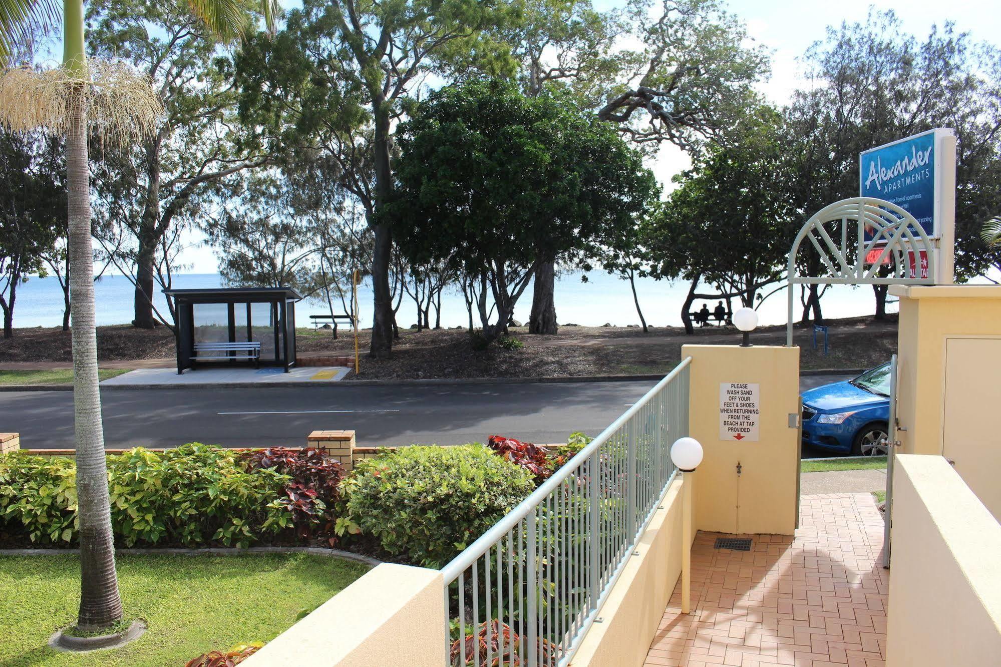Alexander Beachfront Apartments Hervey Bay Eksteriør bilde