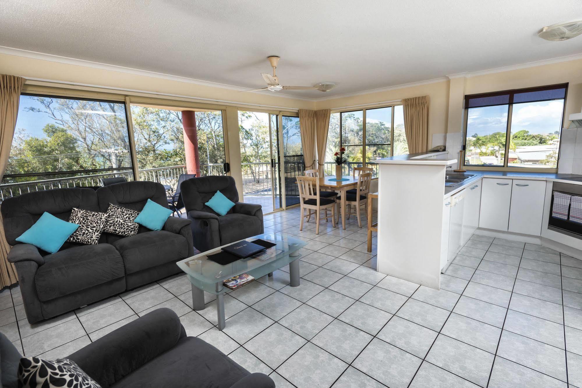 Alexander Beachfront Apartments Hervey Bay Eksteriør bilde