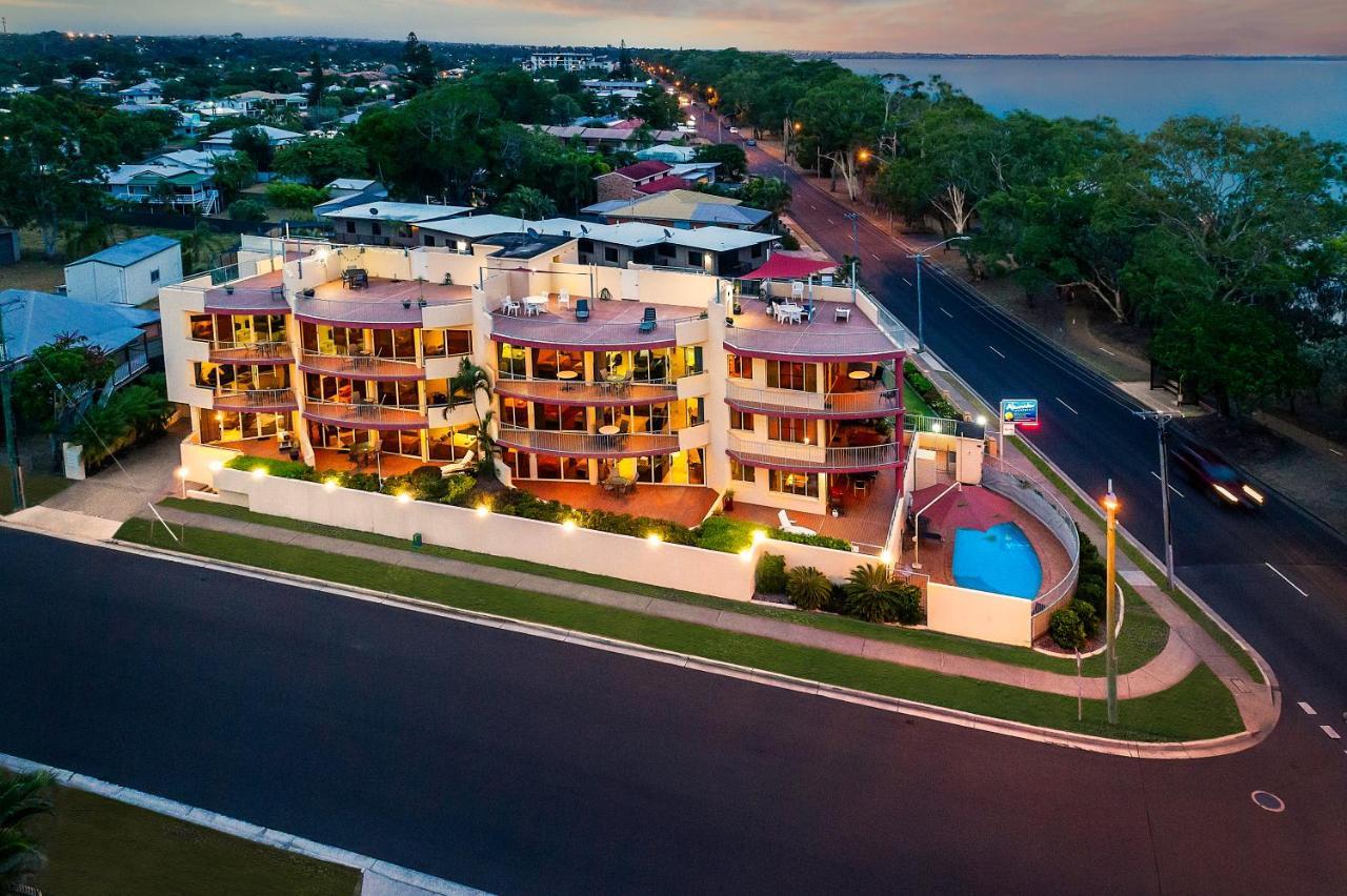 Alexander Beachfront Apartments Hervey Bay Eksteriør bilde