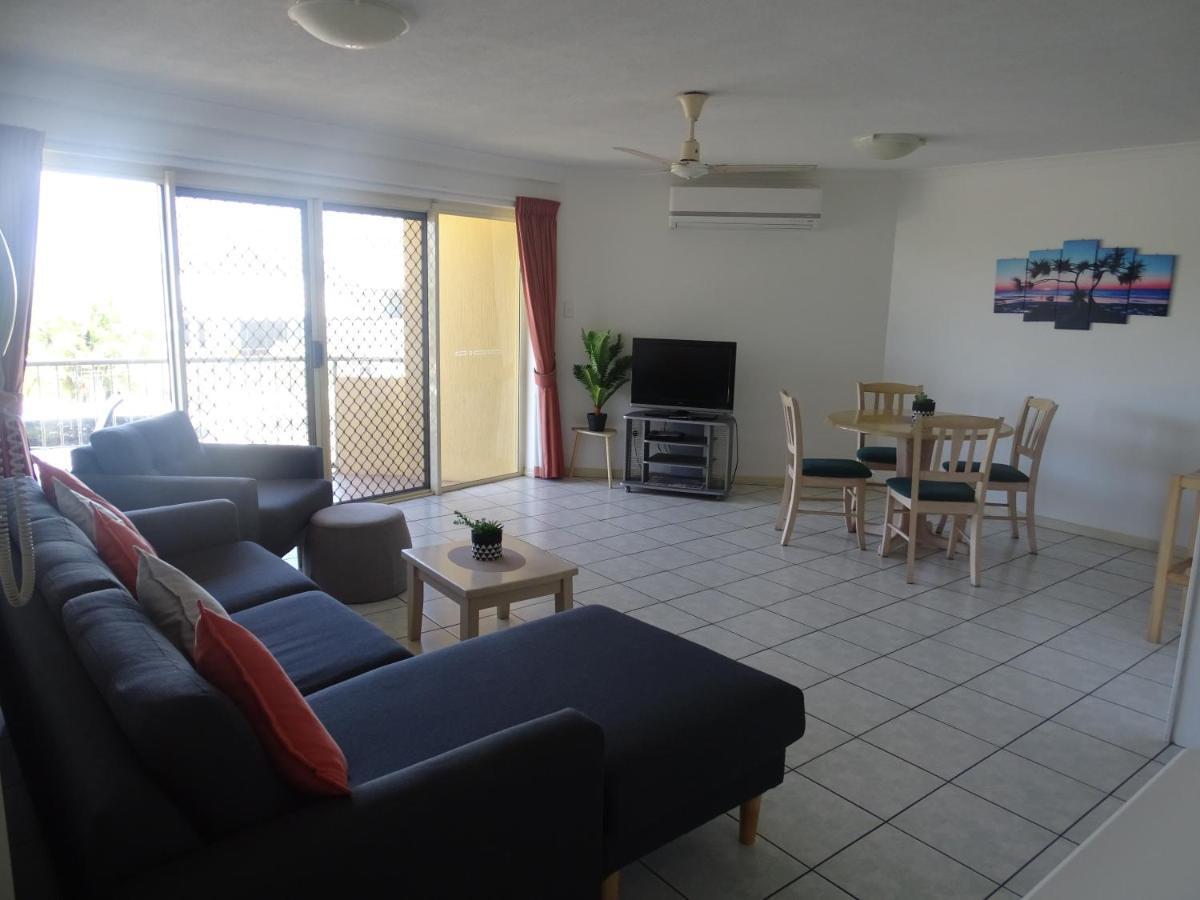 Alexander Beachfront Apartments Hervey Bay Eksteriør bilde