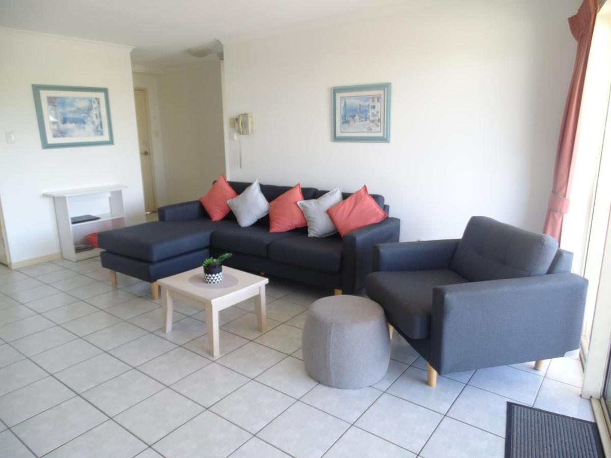 Alexander Beachfront Apartments Hervey Bay Eksteriør bilde